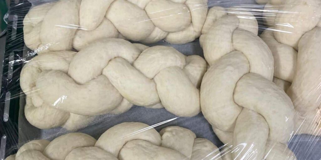 מתפיחים את החלות